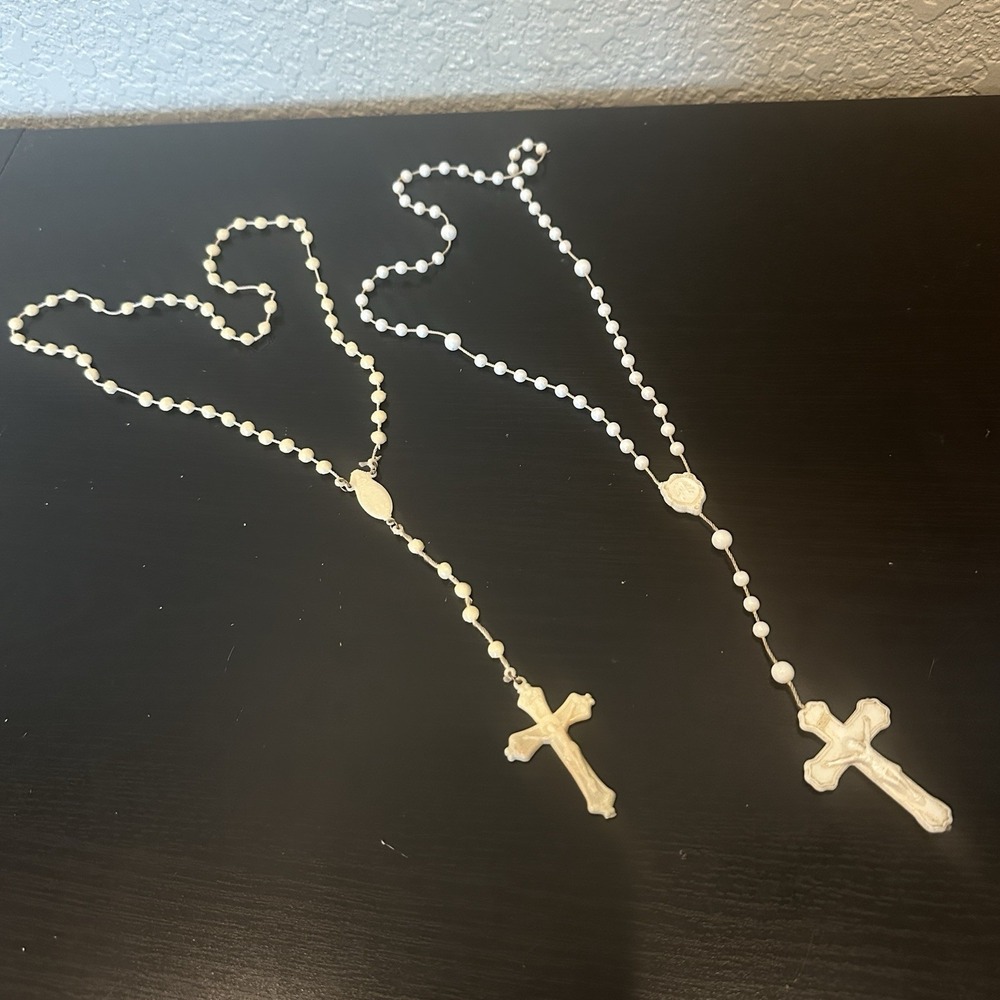 Vintage Lot Of 2 Rosaries White Cream Plastic Prayer Catholic Jesus